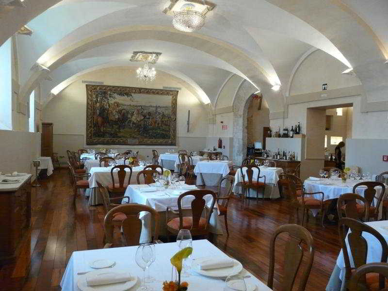 Azz Penafiel Las Claras Hotel & Spa Exterior photo